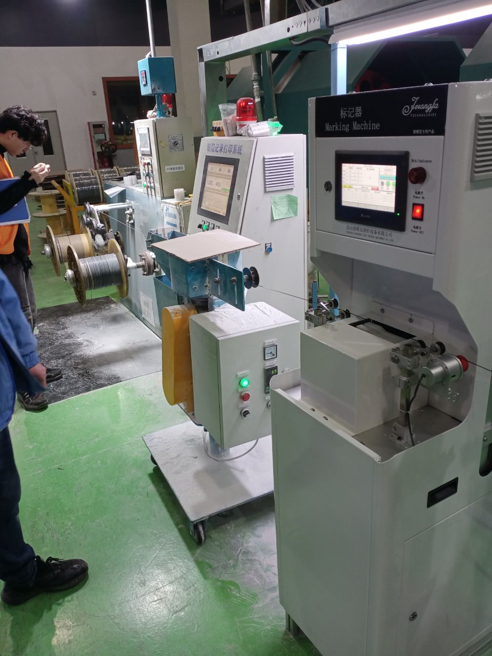 缺陷標記器（在線貼標機）的應用案例
